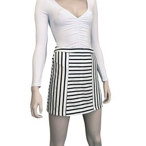 BERSHKA Mini Skirt Contrasting Stripes Straight Cut Cotton Made Romania